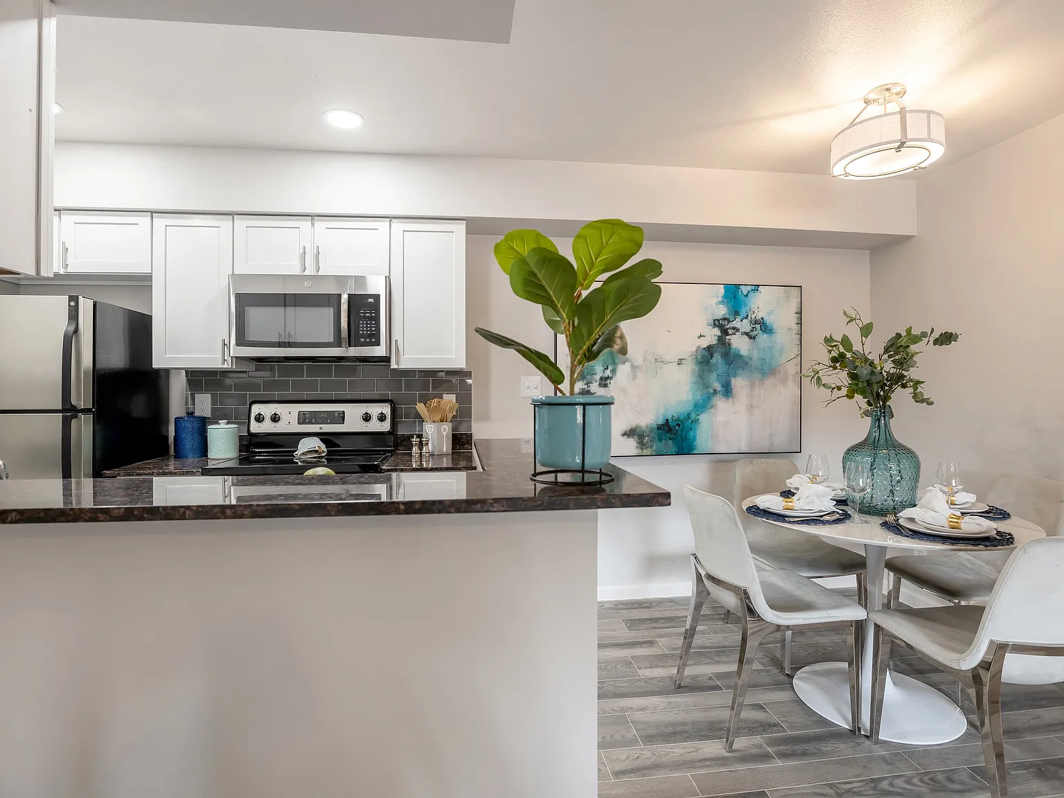Onnix Apartments — Photo 1