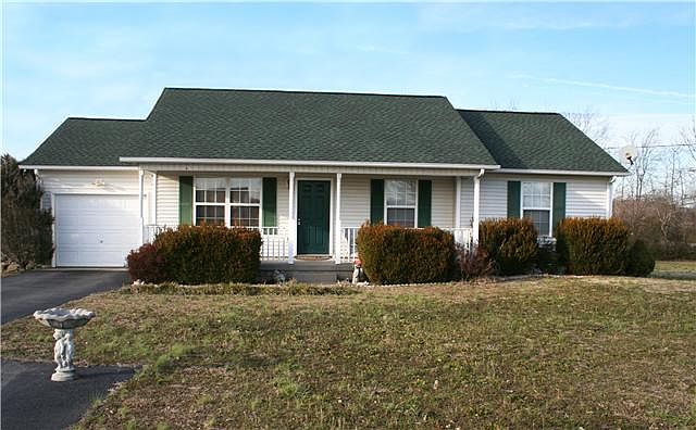 1st image of 102 Josephine Dr