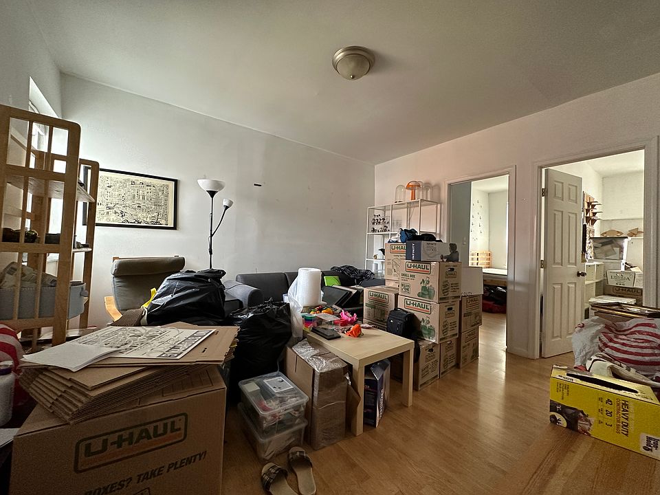 1st image of 1152 E Passyunk Ave Floor 3