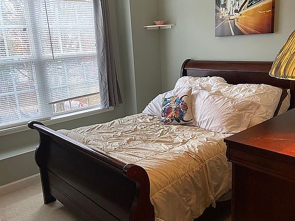 Guest bedroom