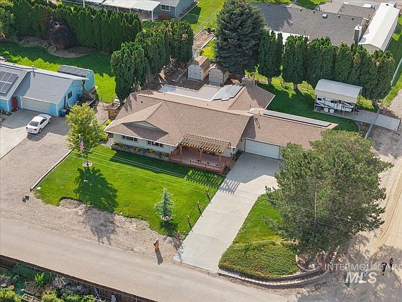 3rd image of 16227 S Kimball Ave