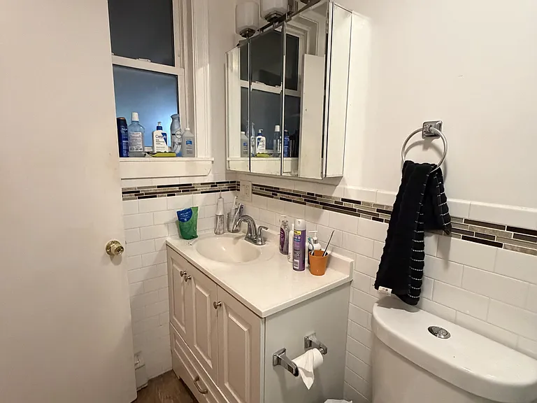 20 Main St #U1 — Photo 8