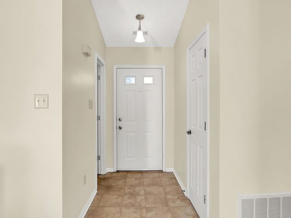 5th image of 3813 Cologne Ct