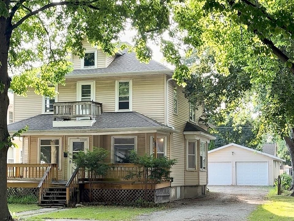 1st image of 714 11th Ave