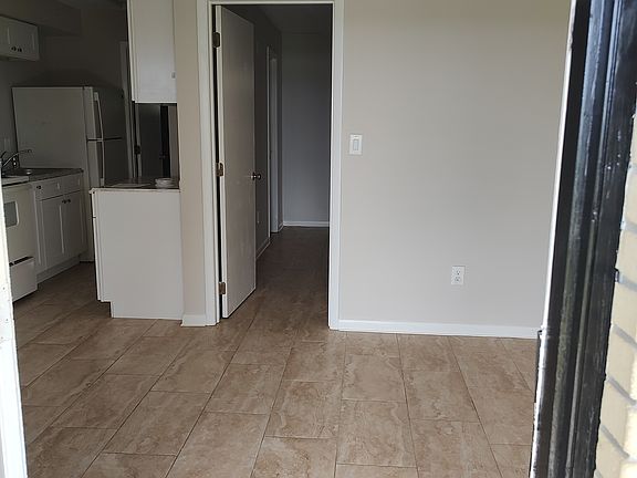 4th image of 3706 N Scenic Hwy #10