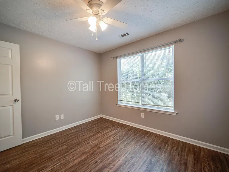 15 Peachtree Way — Photo 8