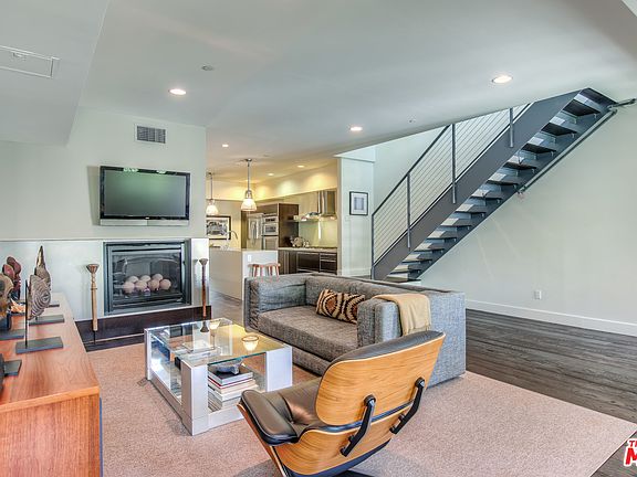 2nd image of 1250 N Harper Ave Unit 304