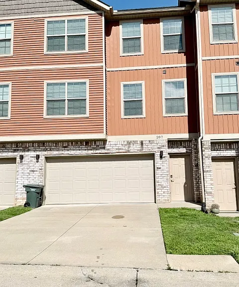 287 S Breakwater Ln — Photo 2