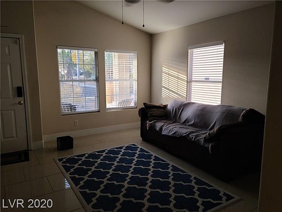 2nd image of 4720 Colombine Dr