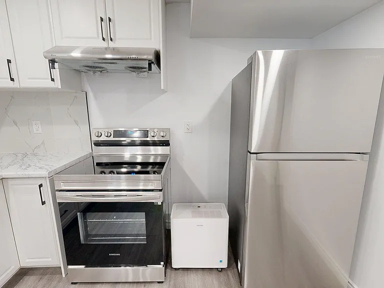 3252 Meadowgate Blvd #LOWER — Photo 29