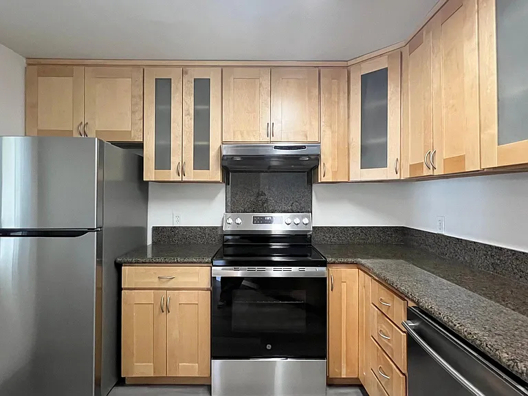 7405 Charmant Dr #2112 — Photo 5