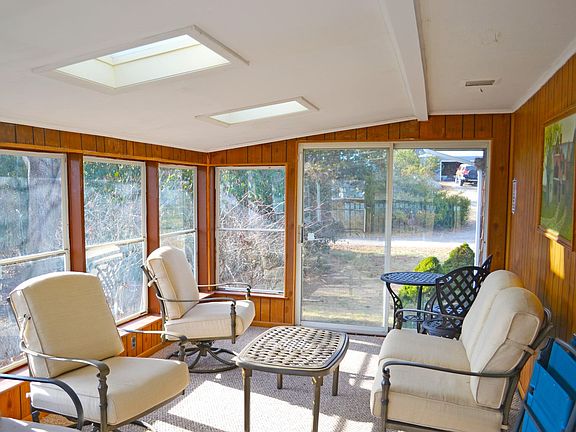 The beautiful sunporch.