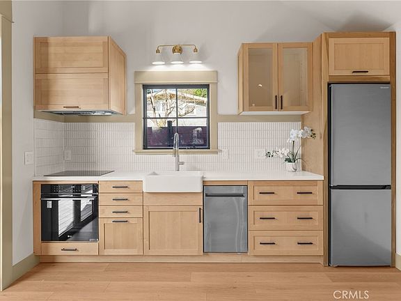 4th image of 5409 Magnolia