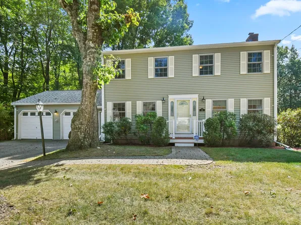 13 Sunset Drive, Atkinson, NH 03811