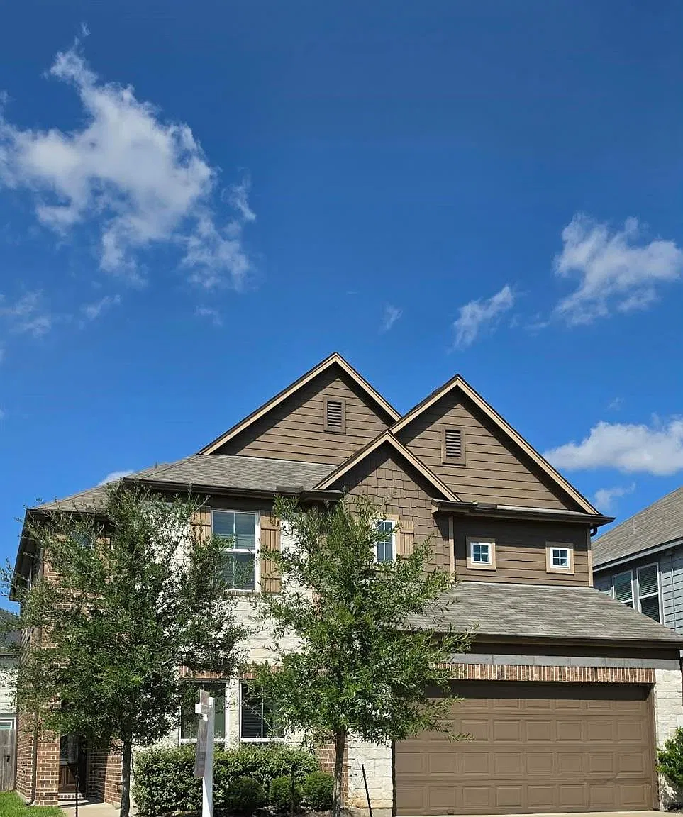 4 bed, 3.0 bath, 2598 sqft, $2,450 — Photo 3