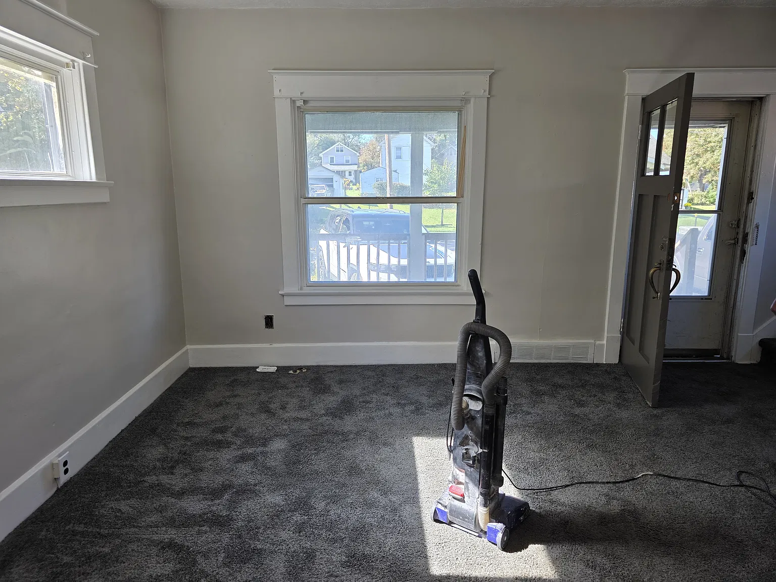 2 bed, $1,050 — Photo 4