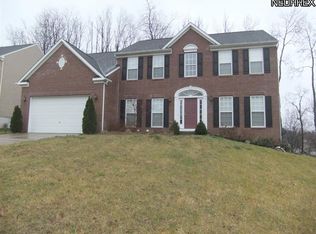638 Chilham Cir, Uniontown, OH 44685