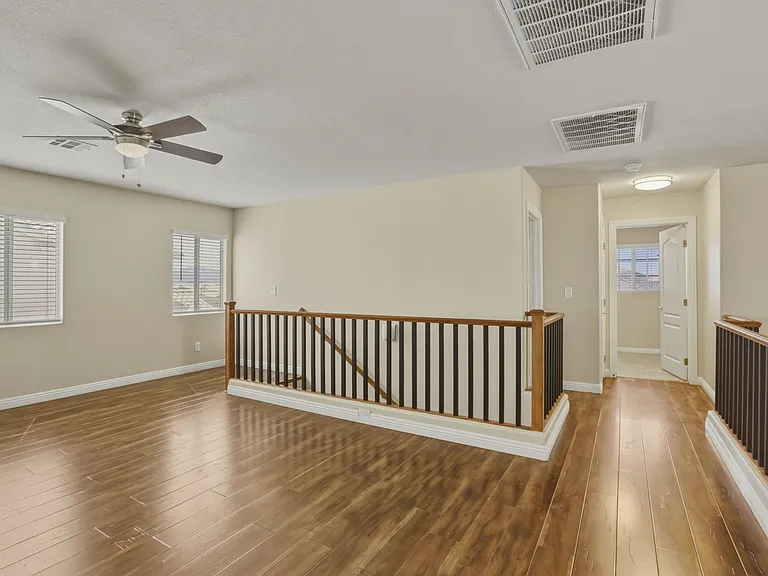 724 Picasso Picture Ct — Photo 25