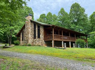 279 Bell Ln, Mineral Bluff, GA 30559