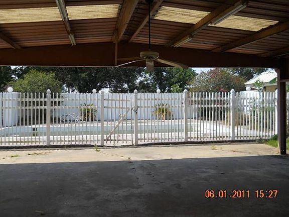 2nd image of 1004 Loretta St