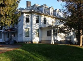 108 Saint Louis St APT 4, Lewisburg, PA 17837