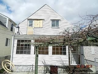 2nd image of 2282 Evaline St