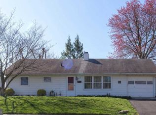 408 Austin Dr, Fairless Hills, PA 19030