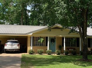 726 Windsor Rd, Grenada, MS 38901