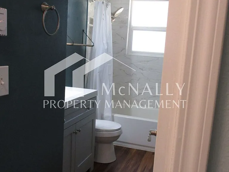 1416 Briston Ln — Photo 6