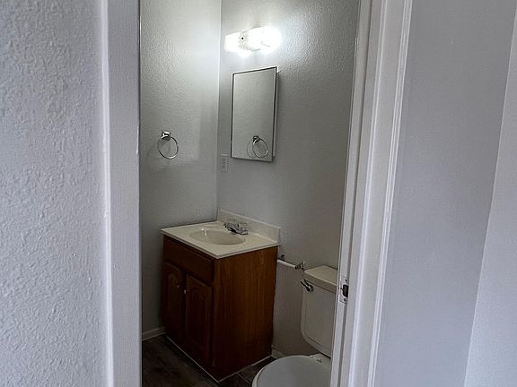 4th image of 1610 N Reading Ave APT C