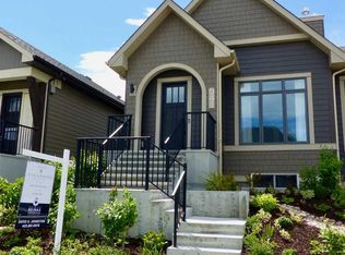 541 NE Marine Dr SE, Calgary, AB T3M2Z5