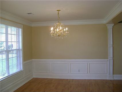 3rd image of 414 Cherington Ln