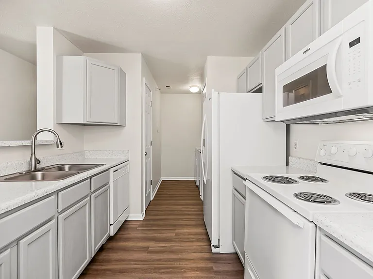 Three Bedroom - 3 Bed / 2 Bath - 1,326 Sq.Ft.