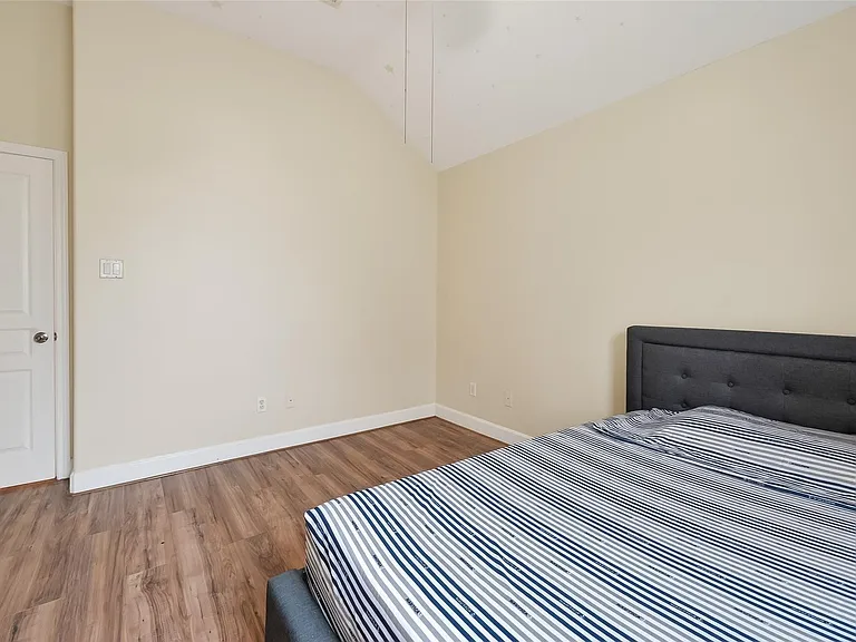 14419 Manorbier Ln — Photo 39