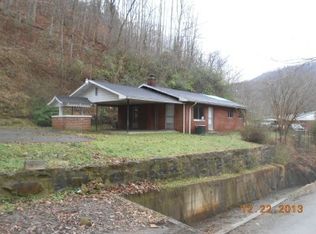 39 Blue Pond Frk, Belcher, KY 41513