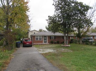 8813 Blue Lick Rd, Louisville, KY 40219