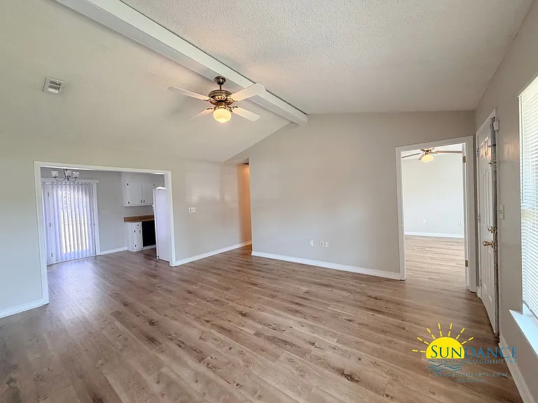 311 Evergreen Dr — Photo 10