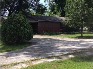 2166 Easy St, North Charleston, SC 29406