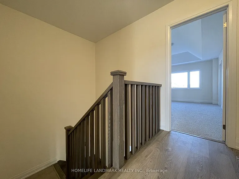 38 Daisy St — Photo 12