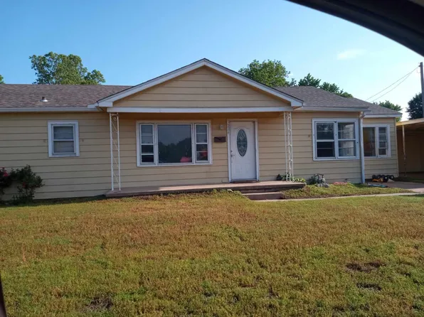 224 W Poplar Ave, Arkansas City, KS 67005