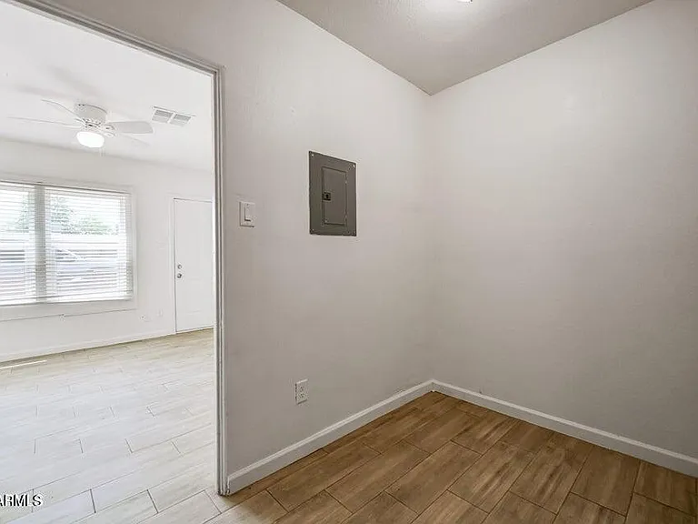 907 N 22nd Pl #3 — Photo 7