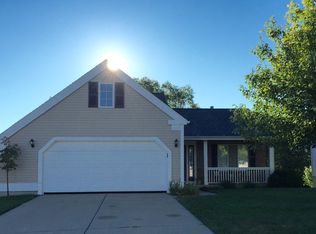 4530 Meadowlawn Dr SE, Kentwood, MI
