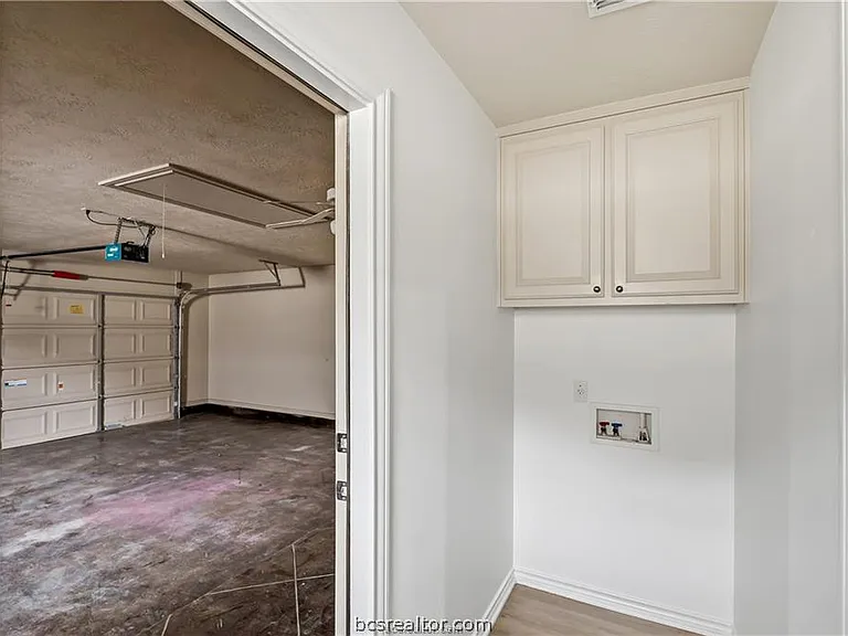 5310 Draycott Ct — Photo 21