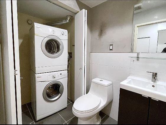 5th image of 369 W 126th St APT 9