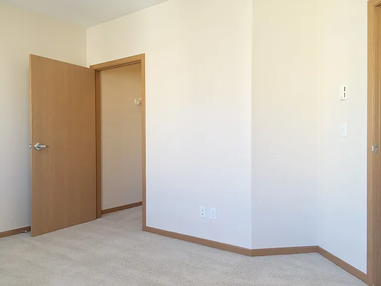 Apartments on Main - Live the Downtown Lifestyle — Photo 31