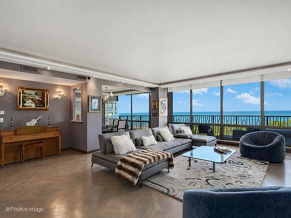4th image of 1040 N Lake Shore Dr APT 7C