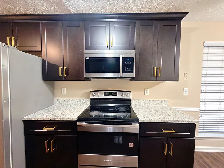 3990-1 Oak Glenn Dr — Photo 10