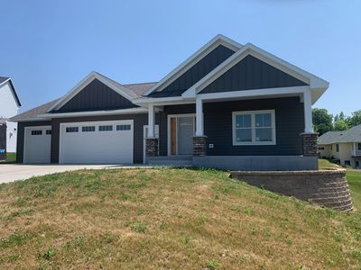 321 Sweetwater Ct, Saint Charles, MN, 55972