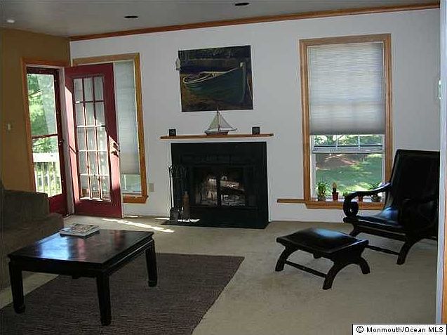 2nd image of 141 Tanglewood Pl