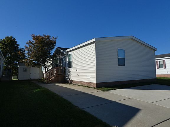 5th image of 1250 Paree St #762